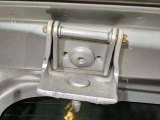 петля крышки багажника Peugeot 1007 1 поколение 2007