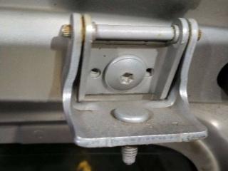 петля крышки багажника Peugeot 1007 1 поколение 2007