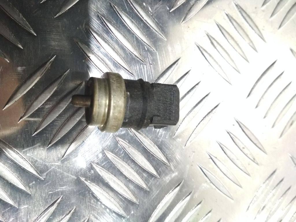 датчик температуры охлаждающей жидкости Renault Modus 1 поколение 2005, 1.6 л., бензин, МКПП, 7700105087 - фото №1