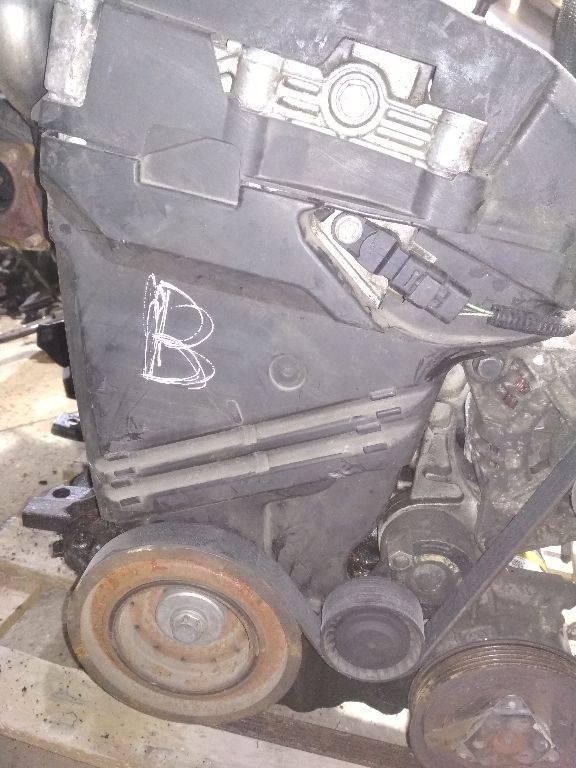 защита (кожух) ремня ГРМ Renault Megane 2 поколение 2005, 1.5 л., дизель, МКПП - фото №1