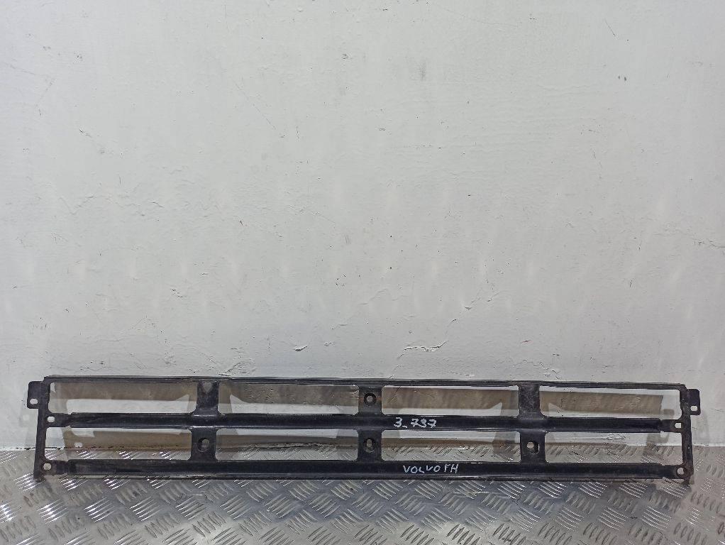 подножка Volvo FH 1 поколение 1997 - фото №1