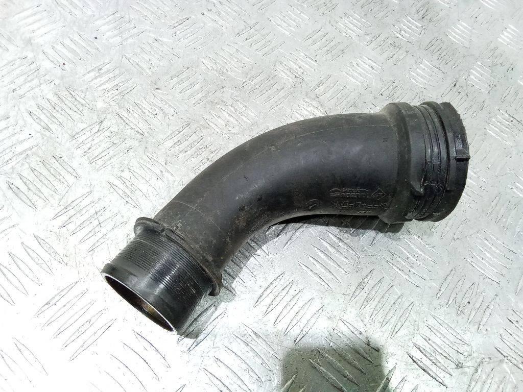 патрубок интеркулера Renault Megane 2 поколение 2004, 1.5 л., дизель, МКПП, 8200453501 - фото №1