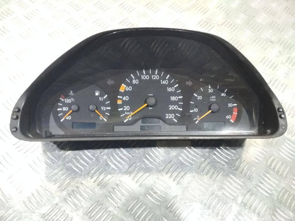 щиток приборов (приборная панель) Mercedes-Benz E-Класс W210/S210 1998, 2105400548 - фото №1