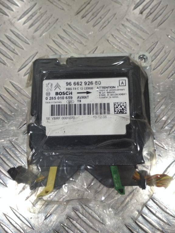 блок AirBag Peugeot 3008 1 поколение 2010, 9666292680 - фото №1