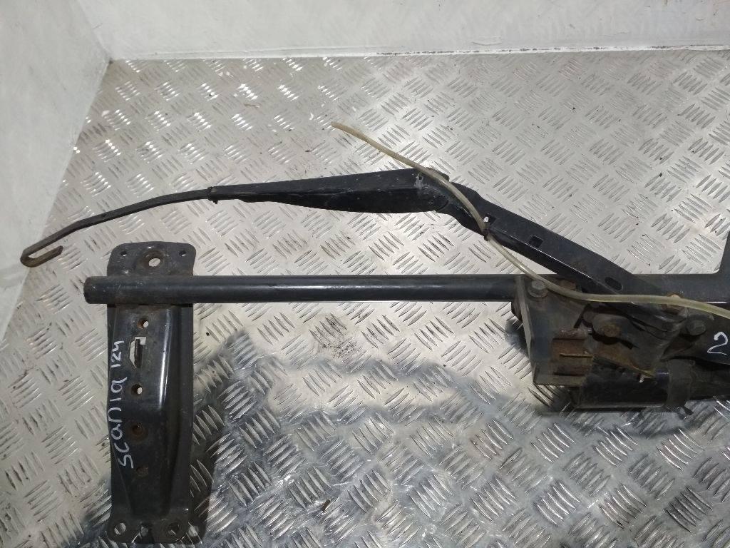 щеткодержатель (поводок стеклоочистителя, дворник) Scania 124 2006 - фото №1