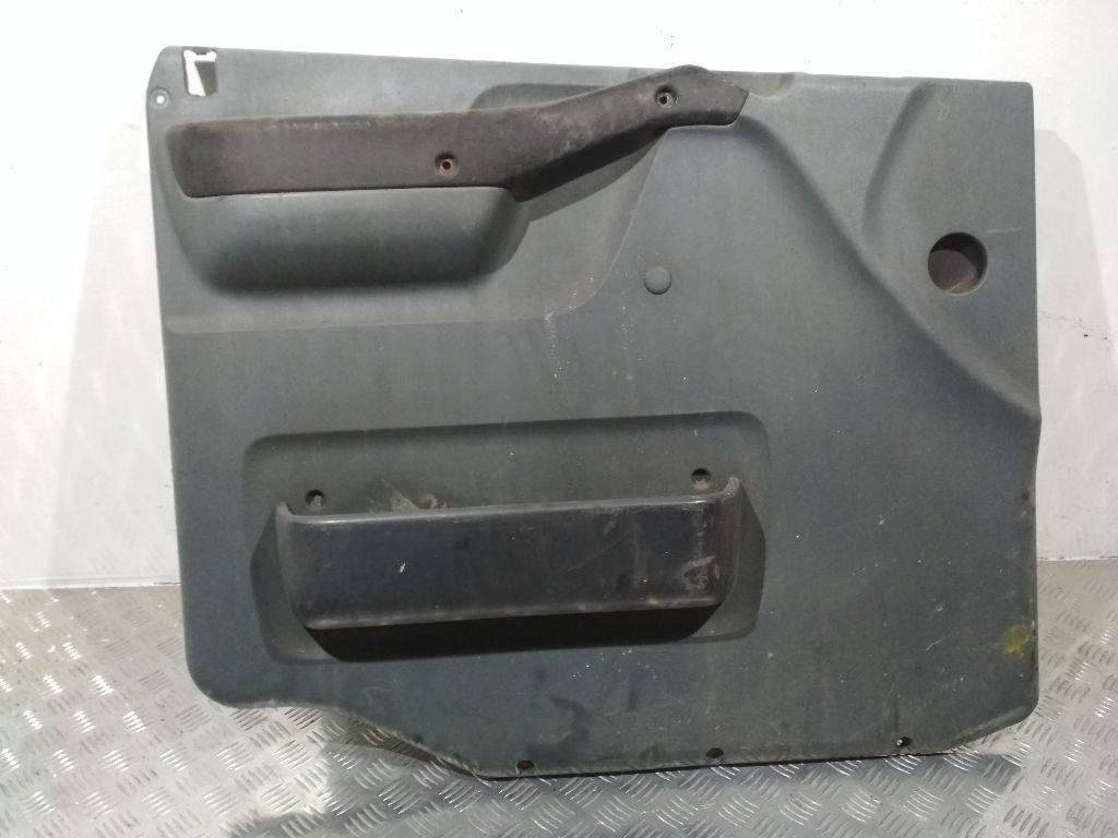 обшивка двери передняя левая DAF XF 105 2002, 1325030LH - фото №1