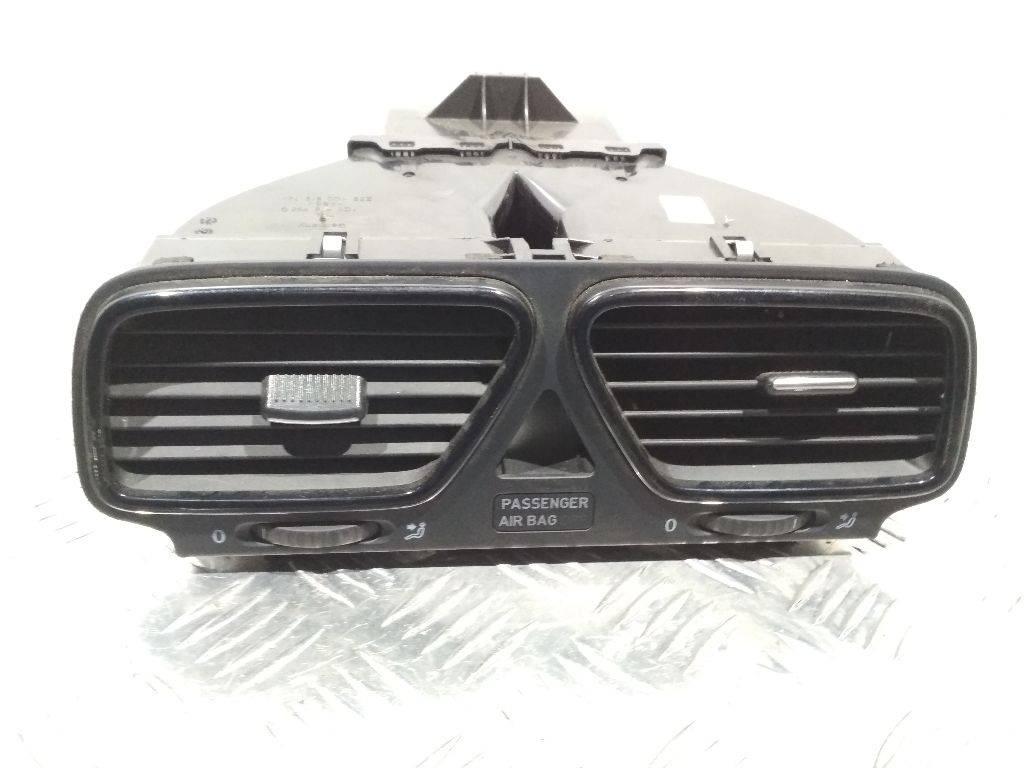 дефлектор обдува салона Volkswagen Golf 6 поколение 2009, 1Q0819735C - фото №1