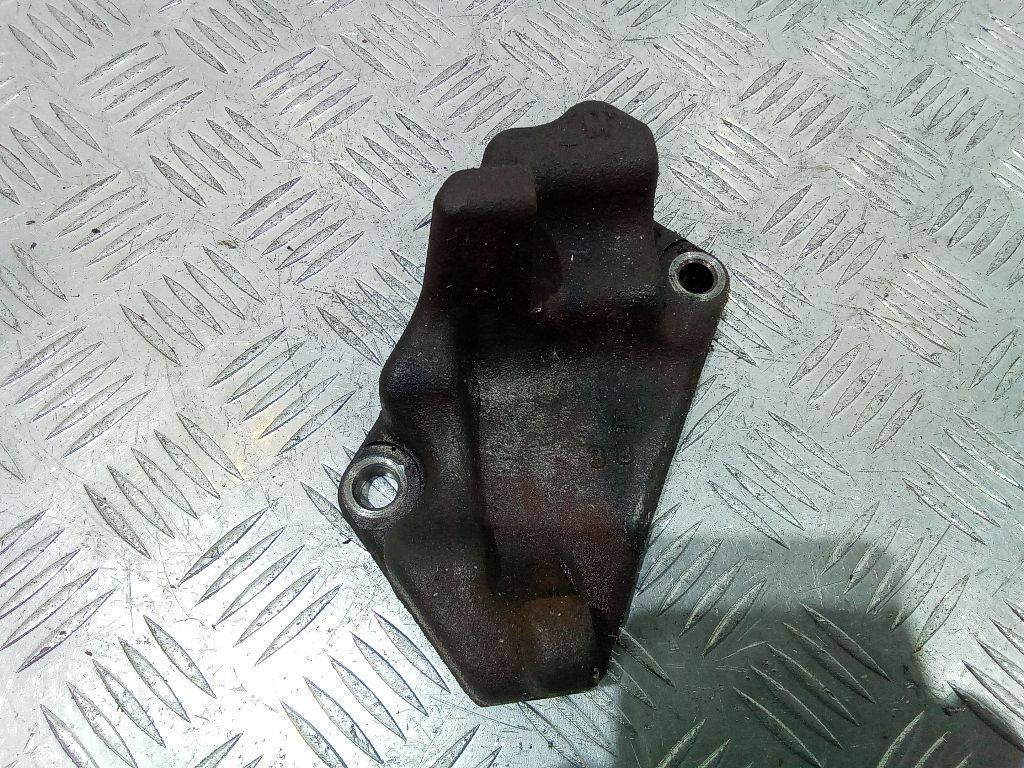 кронштейн полуоси Mazda 5 CR 2005, 1.8 л., бензин, МКПП - фото №1