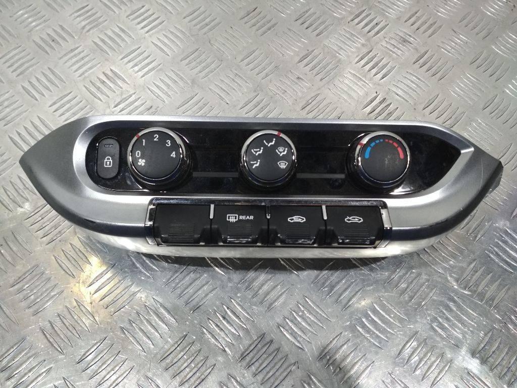 блок управления печки / климат-контроля Kia Rio 3 поколение 2012, 97250-1W020 - фото №1