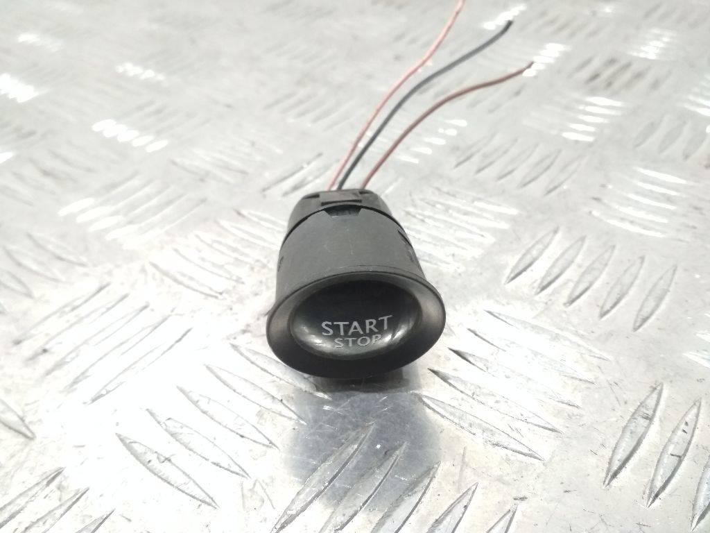 кнопка запуска двигателя Renault Megane 2 поколение 2004 - фото №1