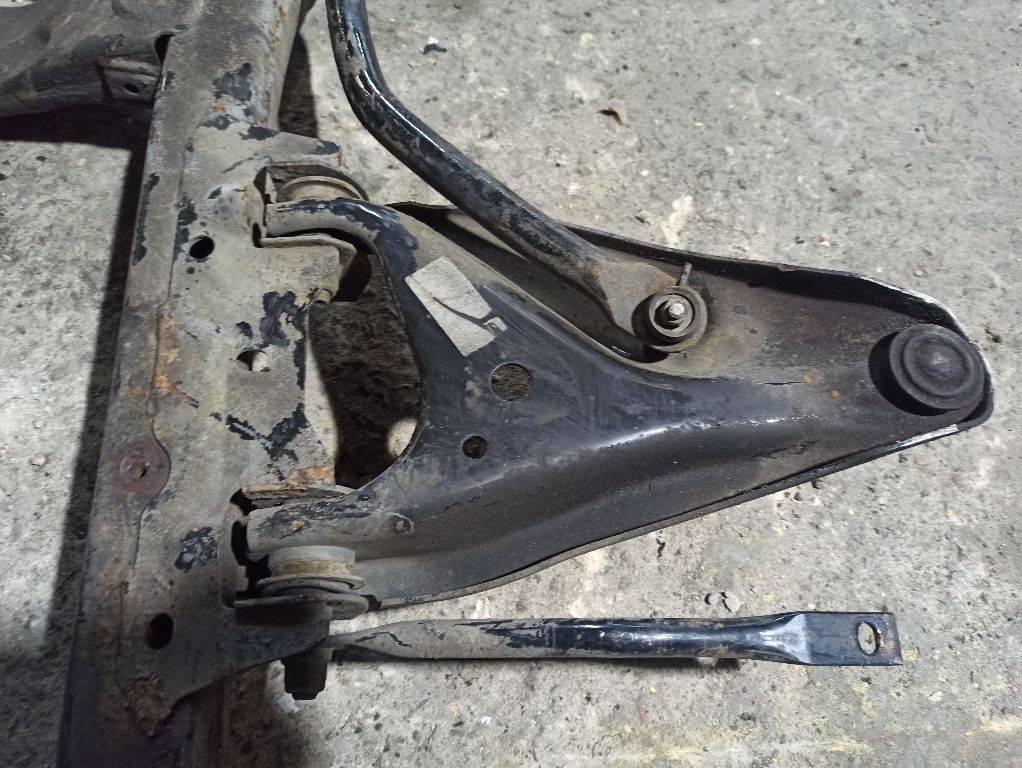 рычаг передний правый Lada Largus 1 поколение 2013 - фото №1