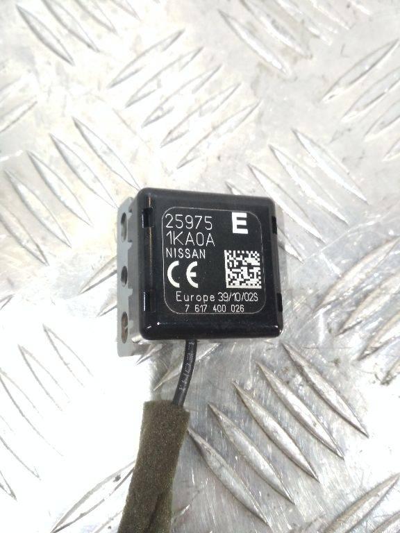 антенна Nissan Juke YF15 2010, 259751KA0A - фото №1