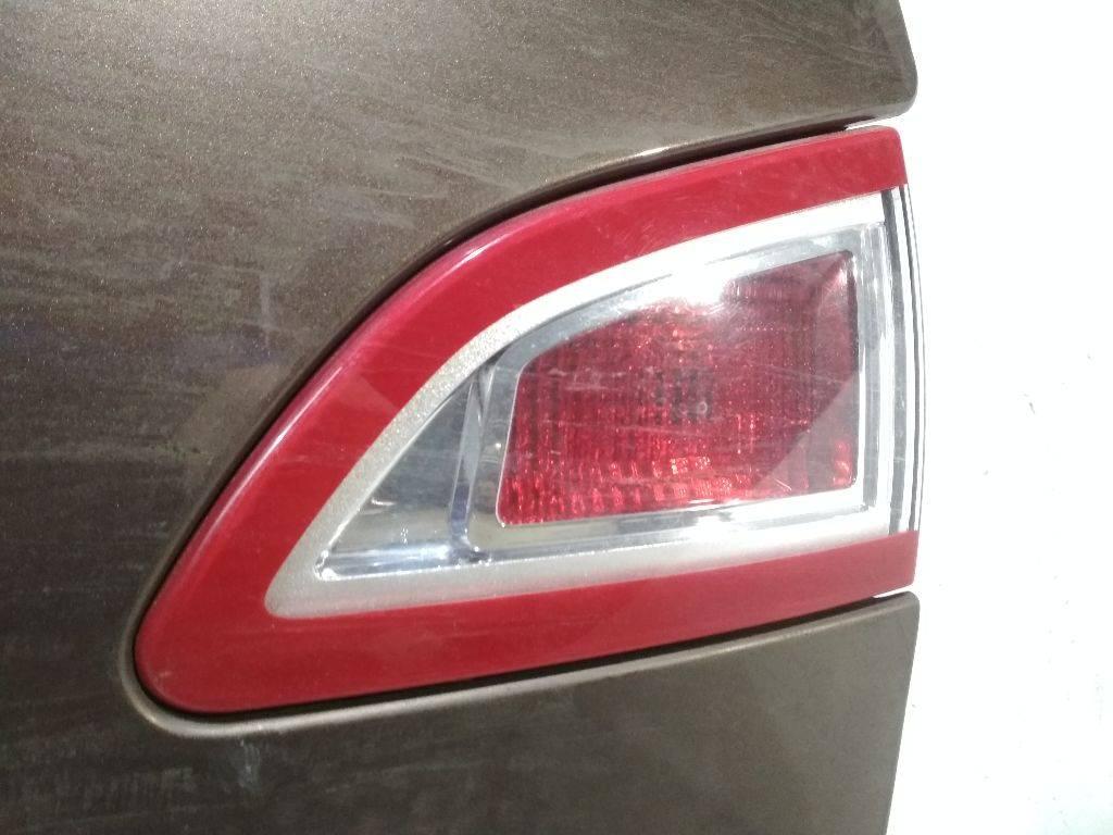 фонарь крышки багажника правый Renault Scenic 3 поколение 2009 - фото №1