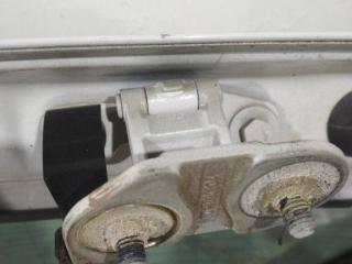 петля крышки багажника BMW 1 серия E81/E82/E87/E88 [рестайлинг] 2009, 7060625-09