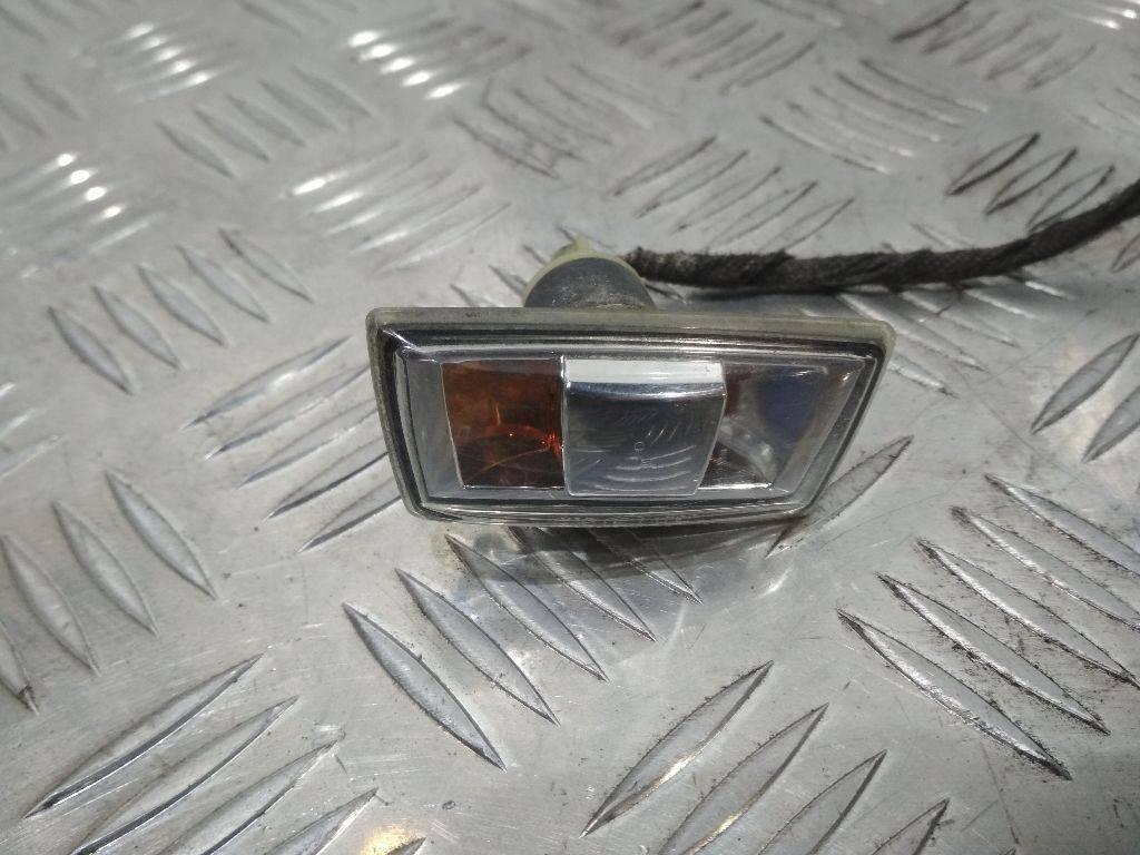 повторитель поворота на крыле левый Opel Astra H 2004, 13131298 - фото №1