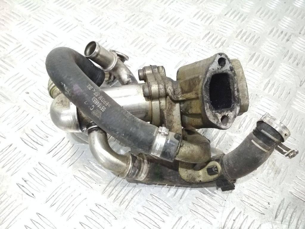 охладитель EGR / Радиатор EGR Opel Corsa D 2008 - фото №1