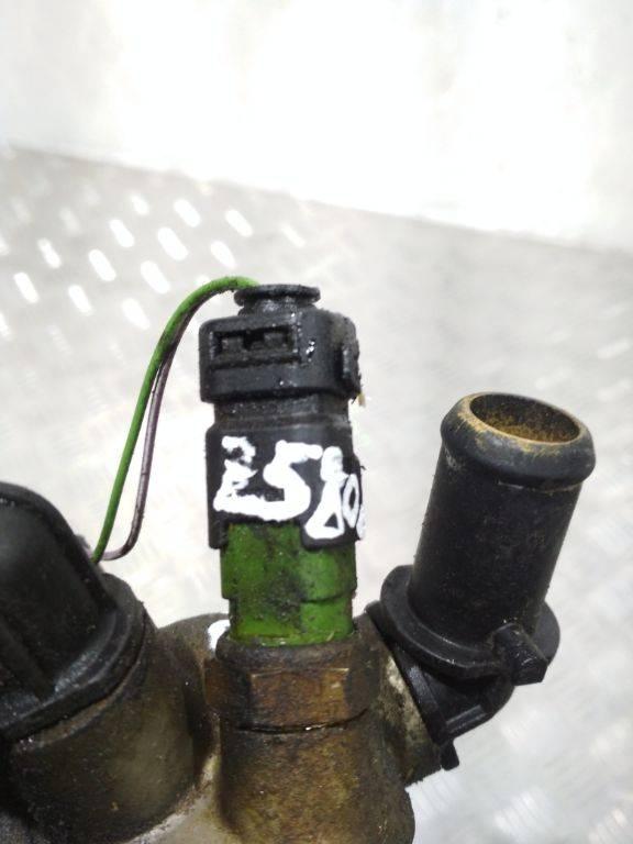 датчик температуры охлаждающей жидкости Opel Corsa D 2008 - фото №1