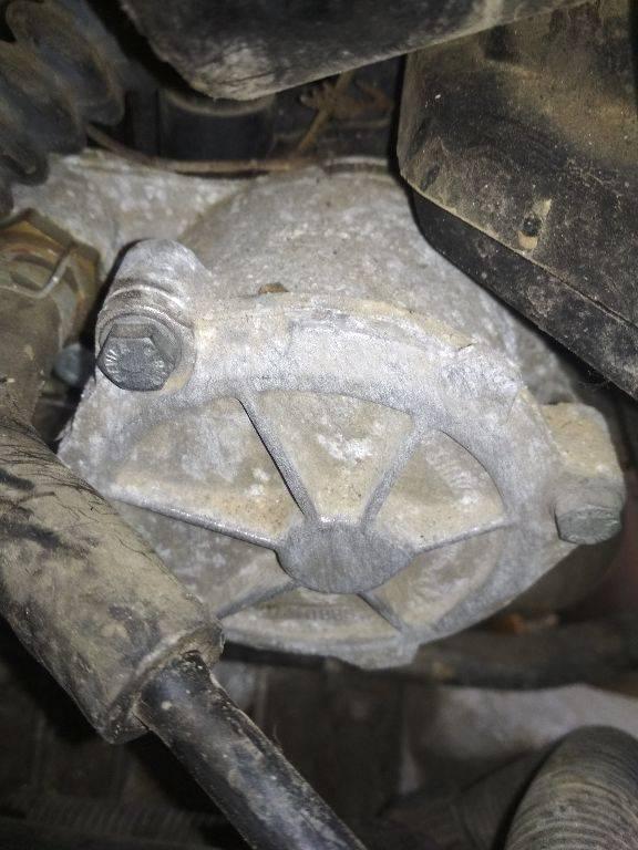 насос вакуумный Rover 75 1 поколение 2002, 2.0 л., дизель, МКПП - фото №1