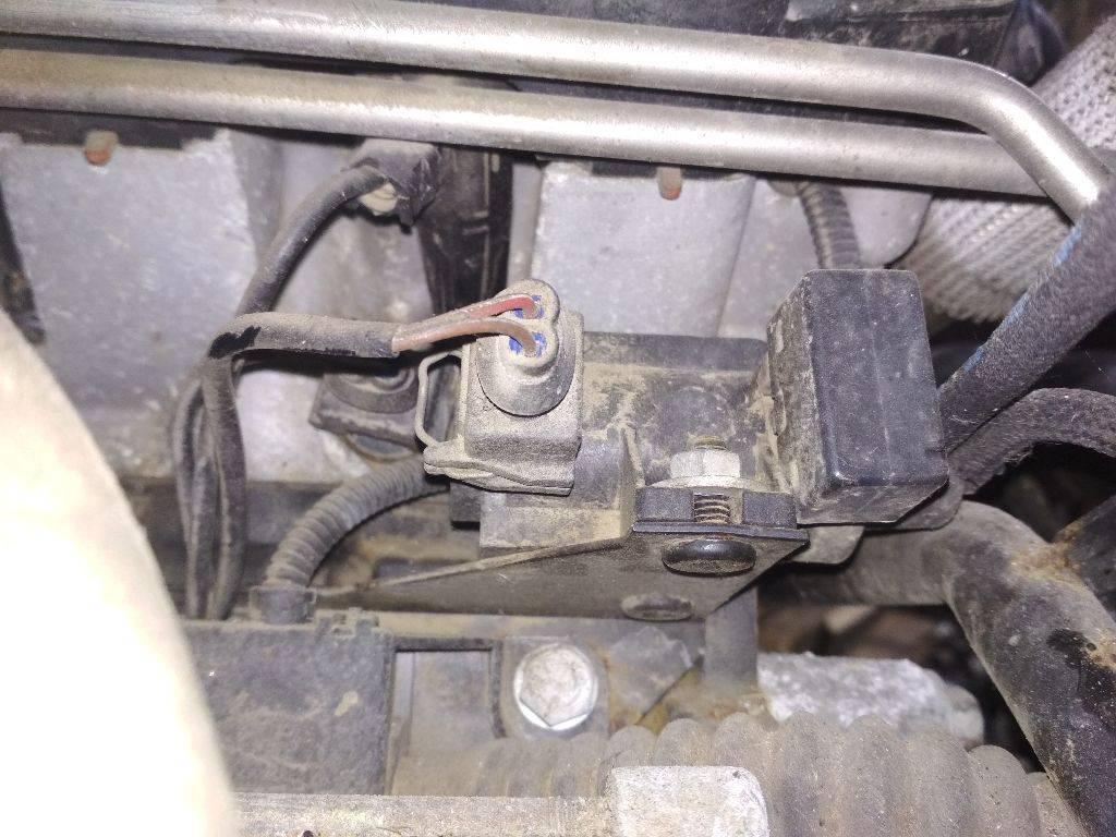 электромагнитный клапан Rover 75 1 поколение 2002, 2.0 л., дизель, МКПП - фото №1