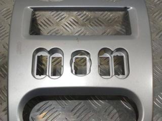 рамка под магнитолу Dacia Sandero 1 поколение 2010, 682607503R