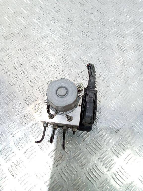 блок ABS Renault Duster 1 поколение 2013, 2265106455 - фото №1