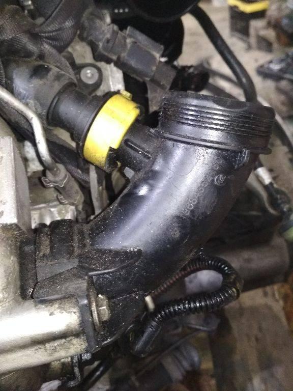 патрубок интеркулера Peugeot 208 1 поколение 2013, 1.4 л., дизель, МКПП, 9684362180 - фото №1