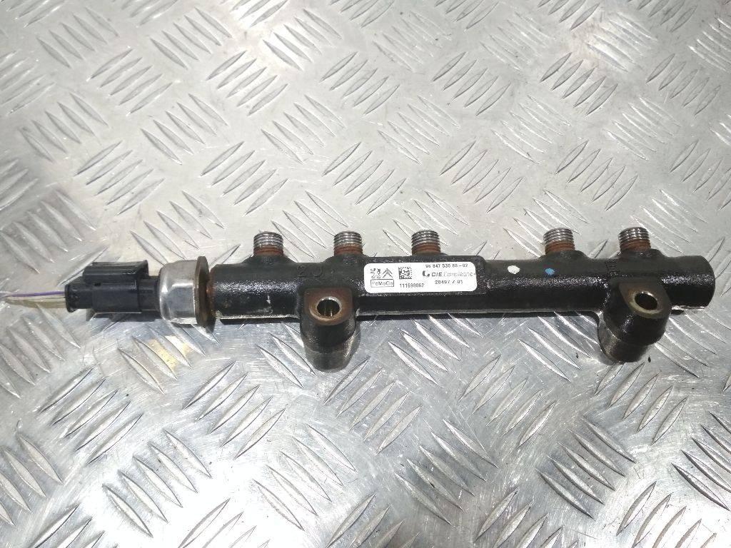 топливная рампа Peugeot 5008 1 поколение 2011, 1.6 л., дизель, МКПП, 9684753080 - фото №1