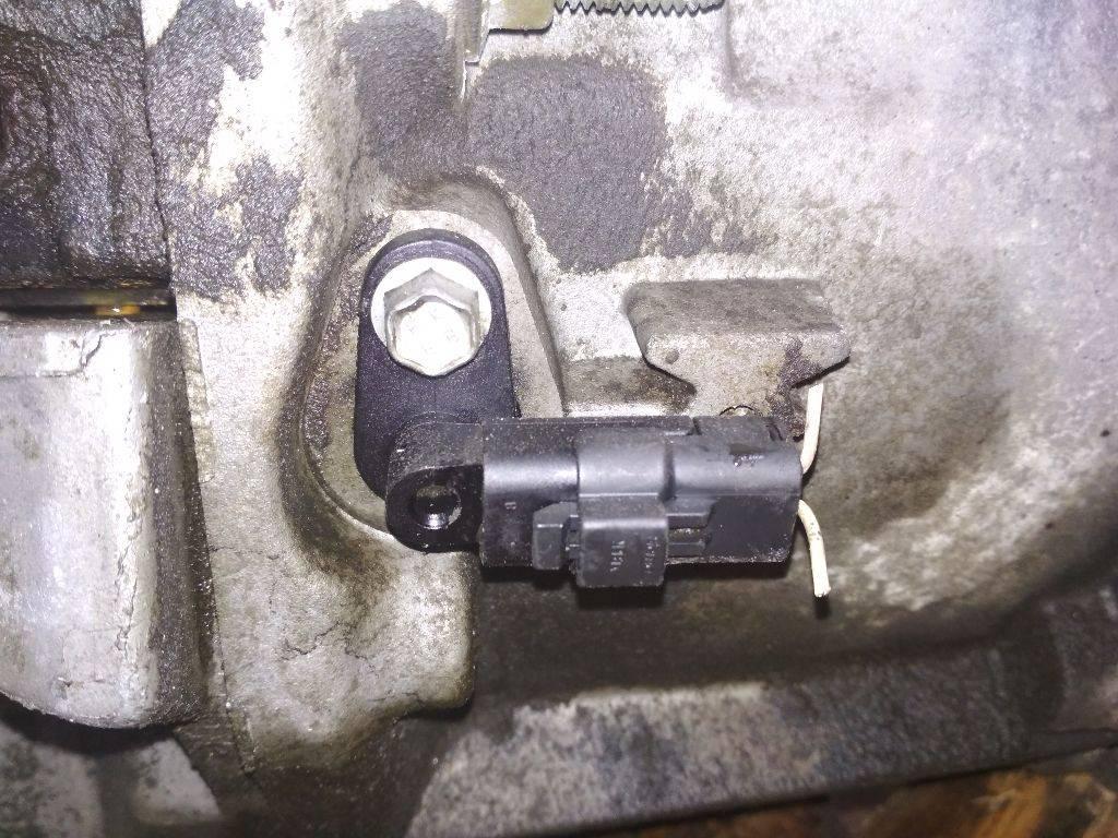 датчик распредвала Renault Megane 2 поколение 2005, 2.0 л., бензин, МКПП - фото №1