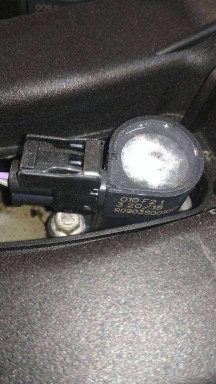 катушка зажигания Renault Megane 2 поколение 2005, 2.0 л., бензин, МКПП, R0903S00100 - фото №1