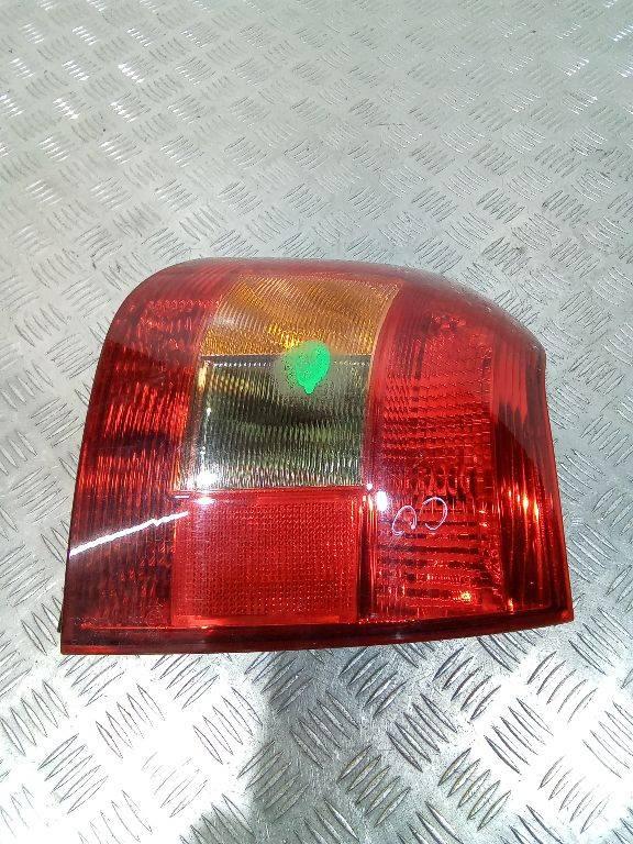 фонарь задний правый Toyota Corolla 9 поколение (E120/E130) 2003 - фото №1