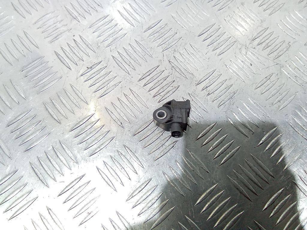 датчик удара Opel Crossland X 1 поколение 2018, 9811536180 - фото №1