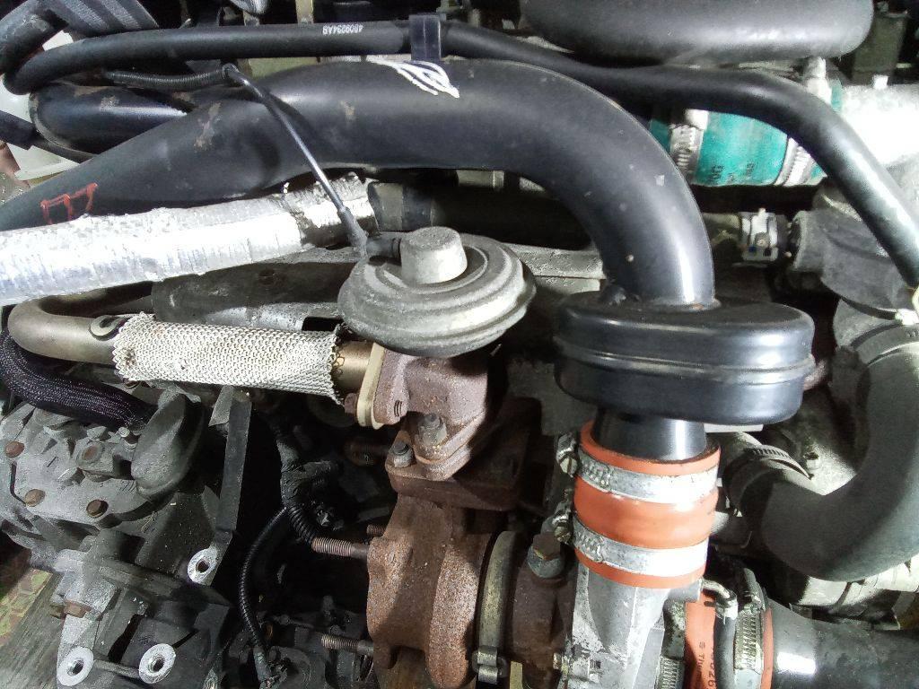 коллектор выпускной Chrysler Voyager 4 поколение 2003, 2.5 л., дизель, МКПП - фото №1