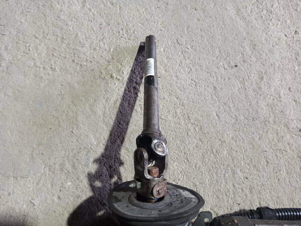 рулевой карданчик Peugeot 207 1 поколение 2007 - фото №1