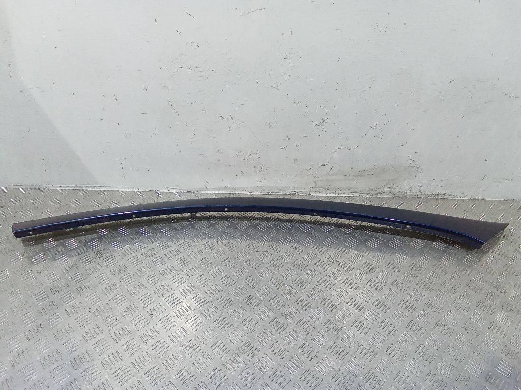 молдинг лобового стекла Peugeot 607 1 поколение 2002 - фото №1