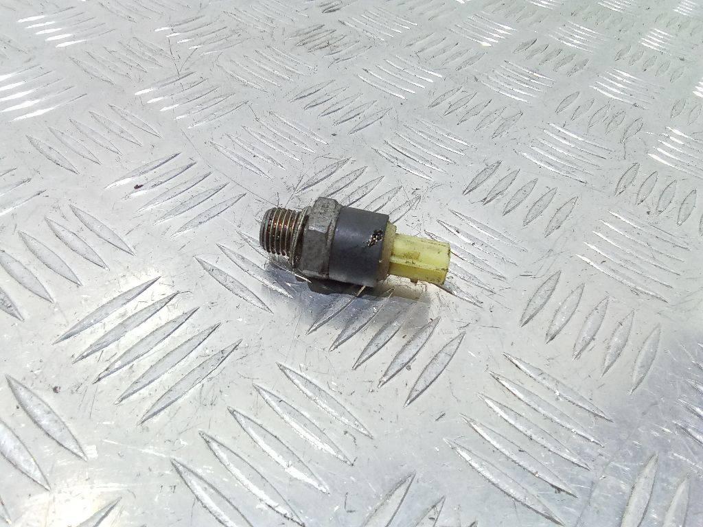 датчик давления масла Renault Master 3 поколение 2011, 8200970474 - фото №1