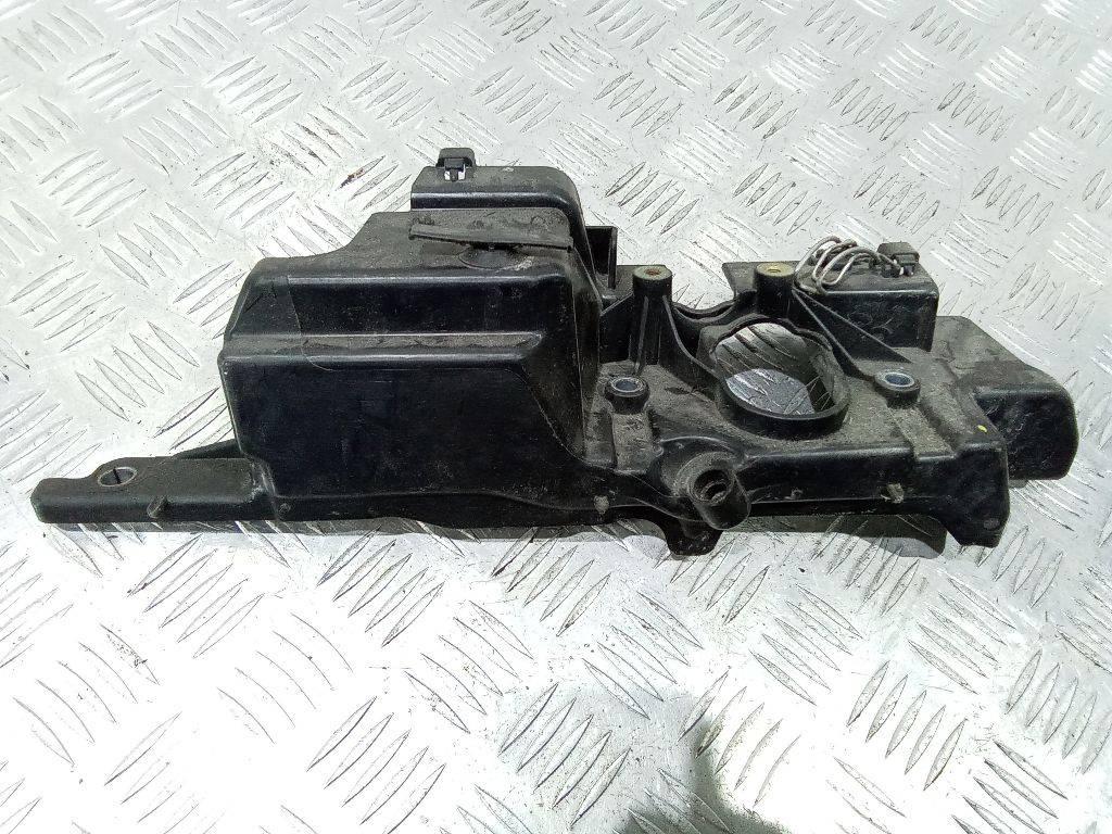 декоративная крышка двигателя Renault Scenic 3 поколение 2009, 1.5 л., дизель, 8200468152 - фото №1