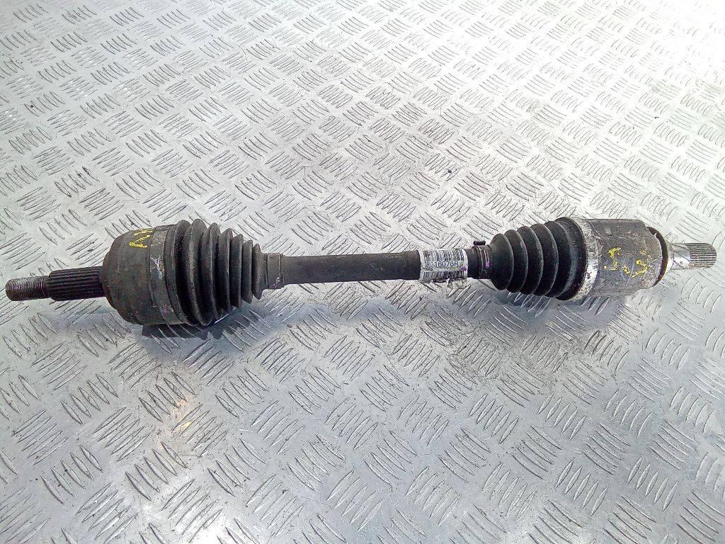 полуось передняя левая (приводной вал, ШРУС) Renault Scenic 3 поколение 2011, 1.5 л., АКПП, 391016076R - фото №1