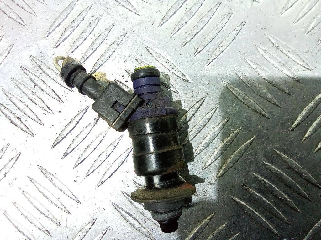форсунка Renault Clio 2 поколение 1999, 1.4 л., бензин, 866313 - фото №1