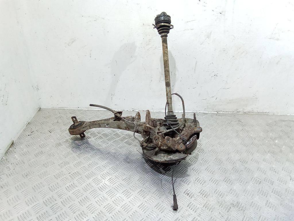 кулак задний левый Peugeot 4007 1 поколение 2007, 2.2 л., дизель - фото №1