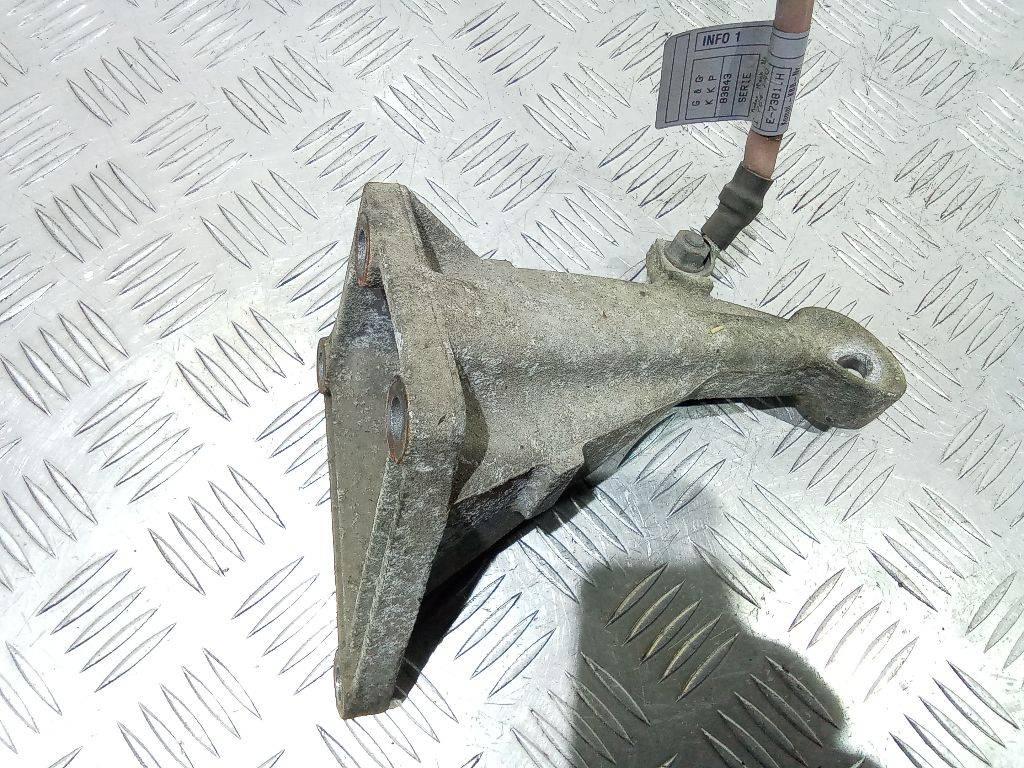 кронштейн двигателя BMW 3 серия E46 2000, 1094652 - фото №1