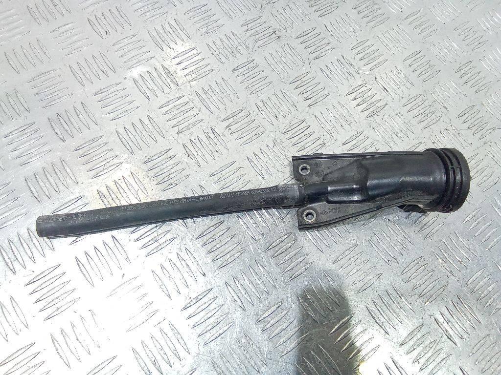 маслозаливная горловина Renault Duster 1 поколение 2014, 1.5 л., дизель, 8200722806 - фото №1