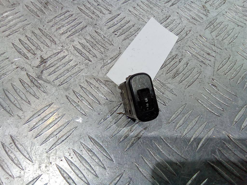 кнопка корректора фар Mercedes-Benz Sprinter 2 поколение (W906) 2008, 0005445931 - фото №1