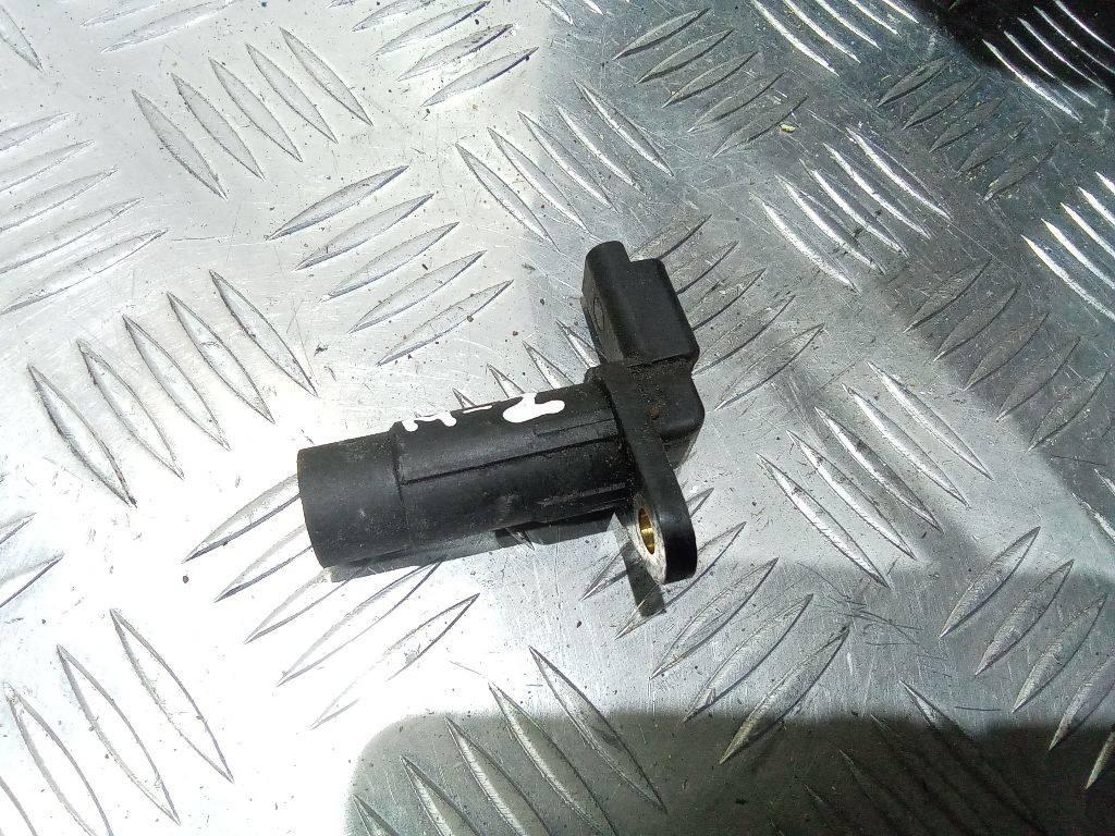 датчик коленвала Renault Megane 2 поколение 2005, 1.5 л., дизель, МКПП, 8200373588 - фото №1