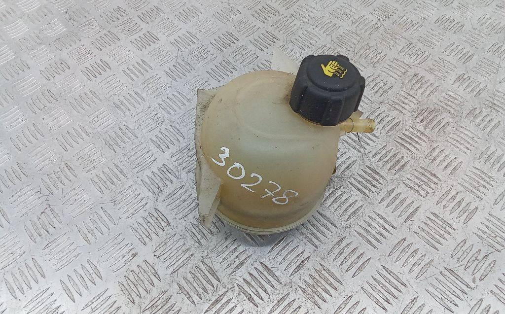 бачок расширительный Renault Kangoo 1 поколение 2002, 1.2 л., бензин, МКПП, 7700836316 - фото №1
