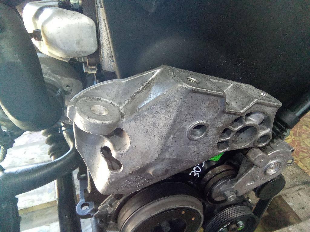 кронштейн двигателя Volkswagen Golf 4 поколение 1998, 1.9 л., дизель, МКПП, 038199207 - фото №1