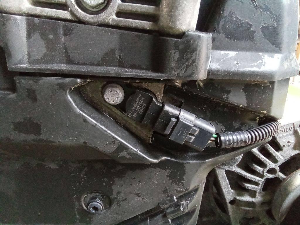 датчик распредвала Renault Megane 2 поколение 2003, 1.5 л., дизель, МКПП, BF-921004 - фото №1