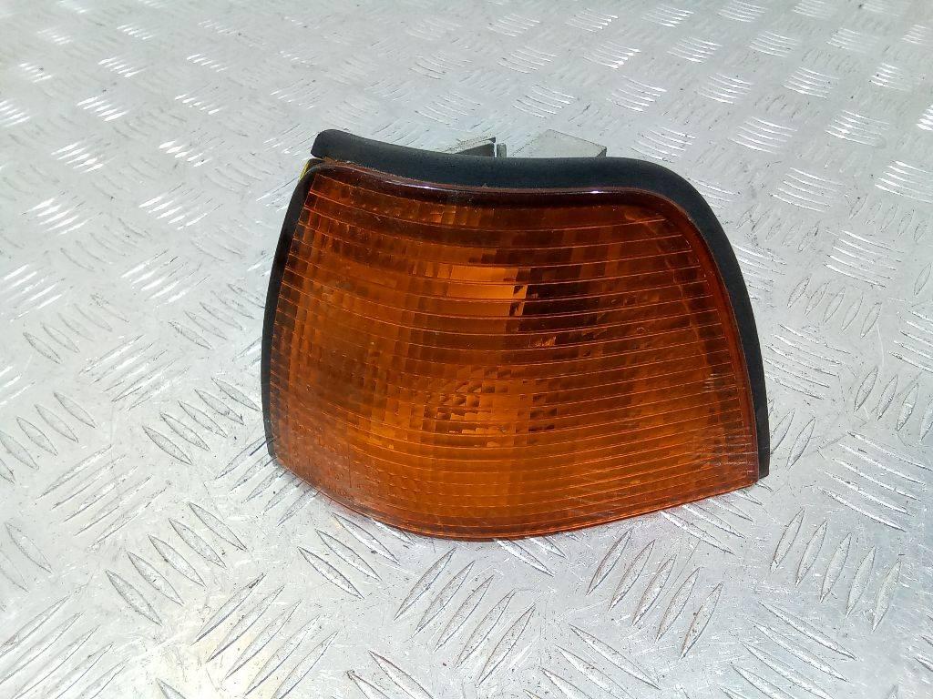 поворотник левый BMW 3 серия E46 2000 - фото №1