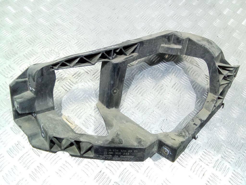 крепление фары левой Smart Forfour 1 поколение 2004, A4546200901 - фото №1