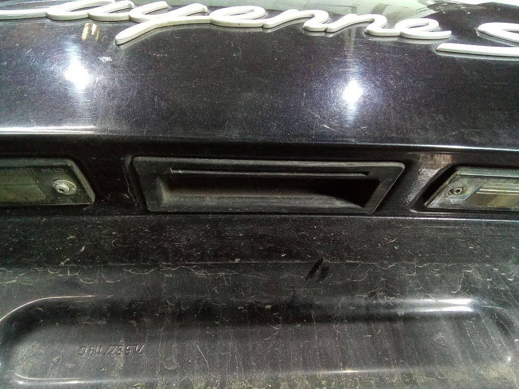 кнопка открытия багажника Porsche Cayenne 955 2006 - фото №1