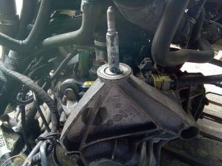 кронштейн КПП Renault Espace 4 поколение [рестайлинг] 2006, 2.2 л., дизель, МКПП, 8200013681